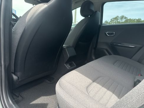 Used 2025 Kia K4 EX FWD image 16