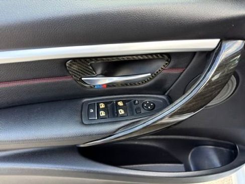 Used 2017 BMW 340i xDrive Sedan AWD/4WD image 17