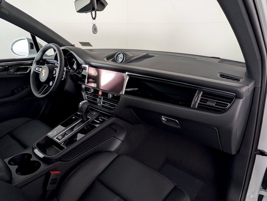 New 2026 Porsche Macan S AWD/4WD image 20