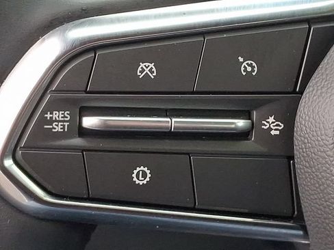 Used 2026 Chevrolet Equinox LT FWD image 21