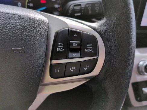 Used 2023 Ford Explorer XLT w/ Equipment Group 202A AWD/4WD image 24