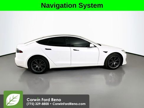 Used 2022 Tesla Model S image 8