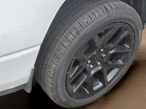Used 2023 RAM 1500 Laramie AWD/4WD image 31