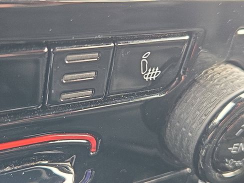 Used 2023 Jeep Grand Cherokee Altitude image 11