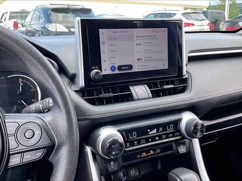 Used 2024 Toyota RAV4 XLE image 6