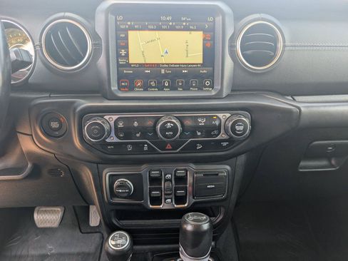 Used 2020 Jeep Wrangler Unlimited Sahara AWD/4WD image 50