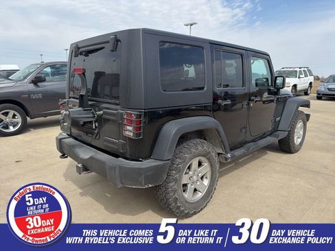 Used 2010 Jeep Wrangler Unlimited Islander image 3