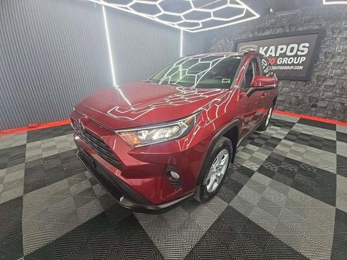 Used 2019 Toyota RAV4 XLE w/ Convenience Package AWD/4WD image 1