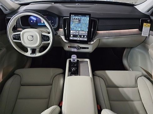New 2026 Volvo XC90 B6 Ultra w/ Protection Package image 19