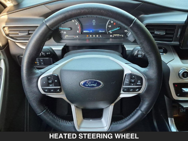 Used 2022 Ford Explorer XLT w/ Equipment Group 202A AWD/4WD image 16