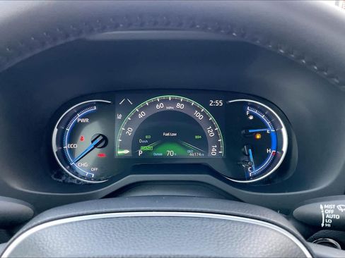 Used 2023 Toyota RAV4 XLE Premium image 24