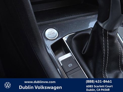 Used 2023 Volkswagen Tiguan SE FWD image 18