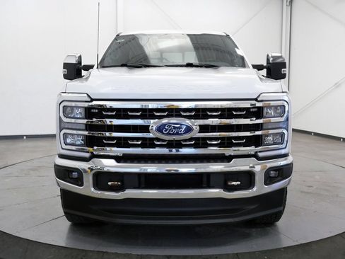 Used 2023 Ford F250 Lariat w/ Chrome Package AWD/4WD image 2
