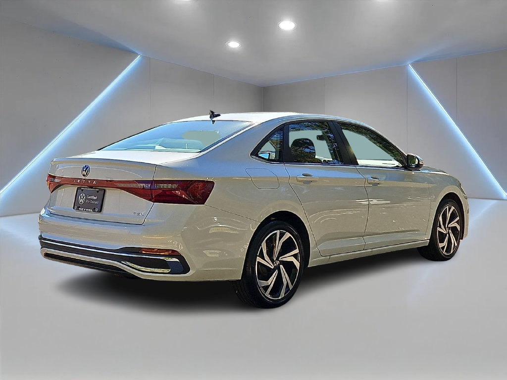 Certified 2026 Volkswagen Jetta SEL FWD image 4