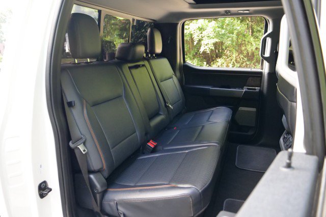 Used 2025 Ford F350 Lariat w/ Lariat Ultimate Package AWD/4WD image 46