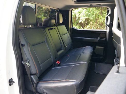Used 2025 Ford F350 Lariat w/ Lariat Ultimate Package AWD/4WD image 46