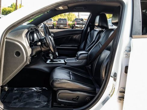Used 2015 Dodge Charger R/T w/ Plus Group RWD image 36