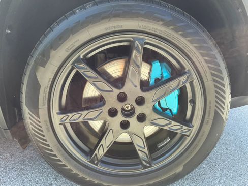 Used 2023 Fisker Ocean Extreme image 9