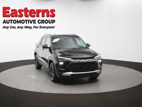 Used 2026 Chevrolet TrailBlazer LT w/ LT Cold Weather Package AWD/4WD image 50