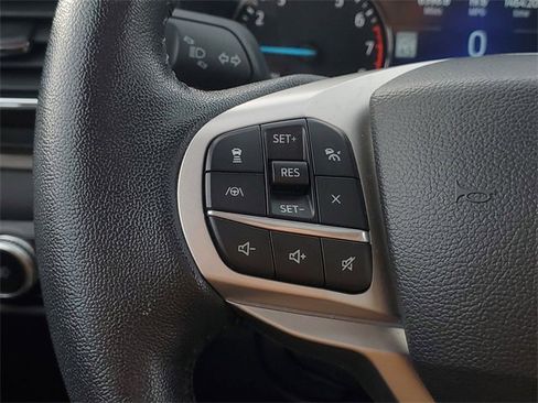 Certified 2022 Ford Explorer Limited w/ Limited Technology Package image 19