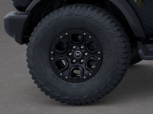 New 2025 Ford Bronco Outer Banks w/ Sasquatch Package image 35