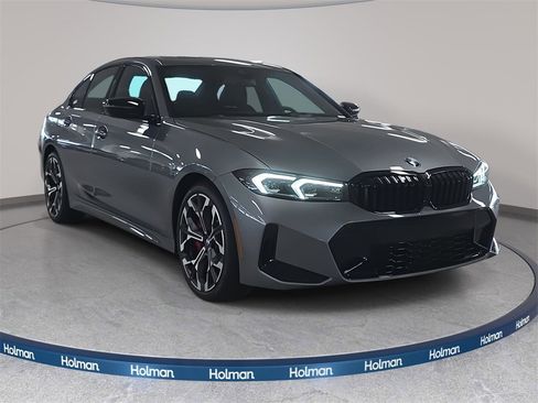 New 2026 BMW 330i xDrive Sedan w/ M Sport Package image 3