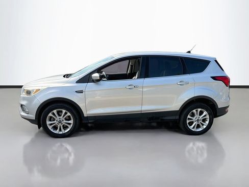 Used 2019 Ford Escape SE FWD image 9