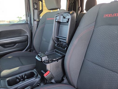 Used 2023 Jeep Gladiator Rubicon w/ Trailer Tow Package image 27