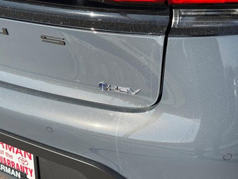 New 2026 Toyota Prius LE image 6