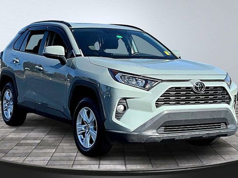 Used 2019 Toyota RAV4 XLE image 10
