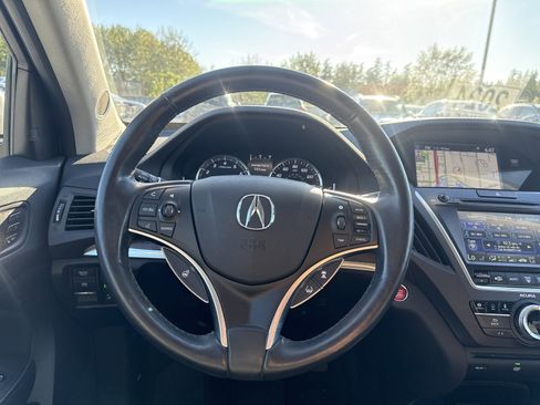 Used 2017 Acura MDX SH-AWD image 16