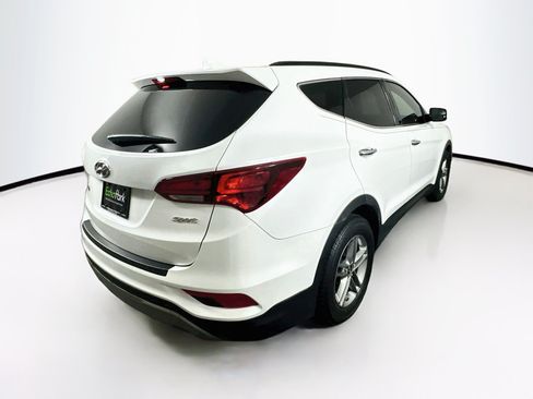 Used 2017 Hyundai Santa Fe Sport FWD image 9