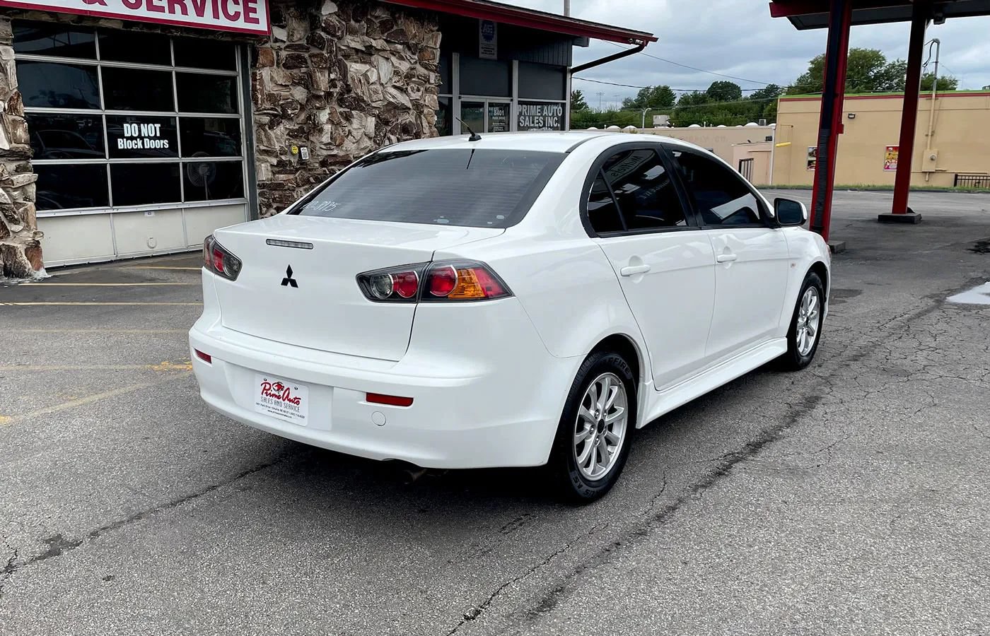 Used 2014 Mitsubishi Lancer ES FWD image 7