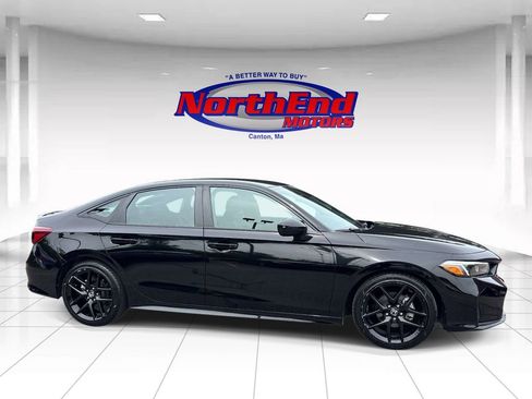 Used 2025 Honda Civic Sport image 2