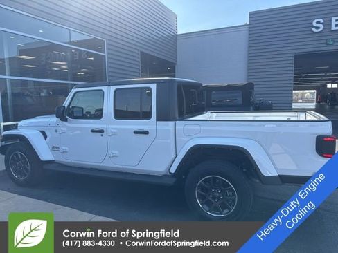 Used 2023 Jeep Gladiator Overland w/ LED Lighting Group image 8