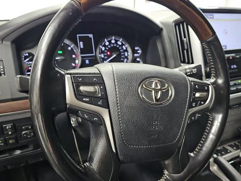 Used 2018 Toyota Land Cruiser w/ Carpet Mat Package AWD/4WD image 7
