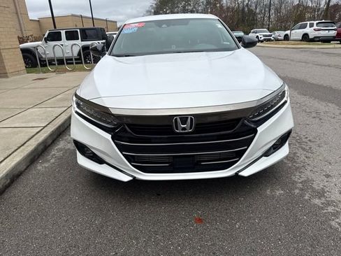 Used 2022 Honda Accord Sport image 7