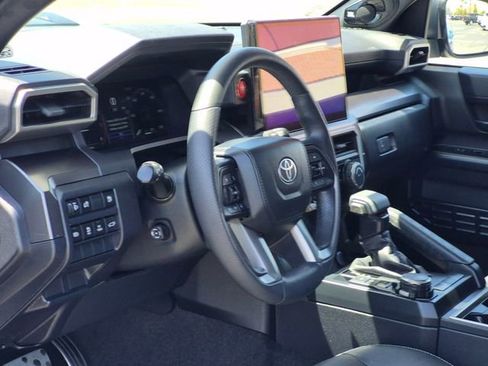 Used 2025 Toyota 4Runner TRD Sport Premium AWD/4WD image 9