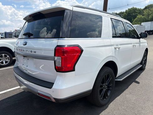 Used 2023 Ford Expedition XLT AWD/4WD image 4