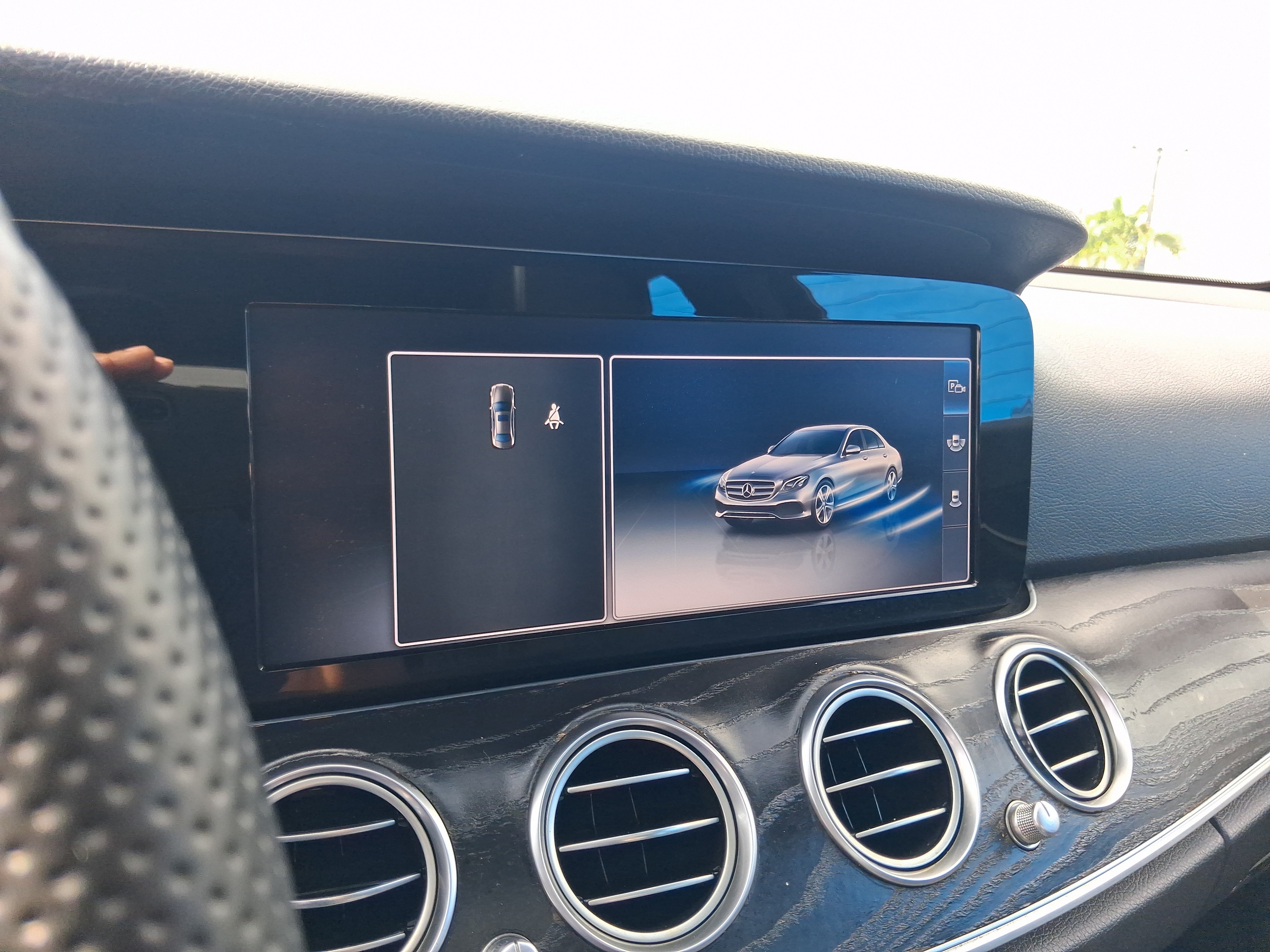 Used 2017 Mercedes-Benz E 300 image 21