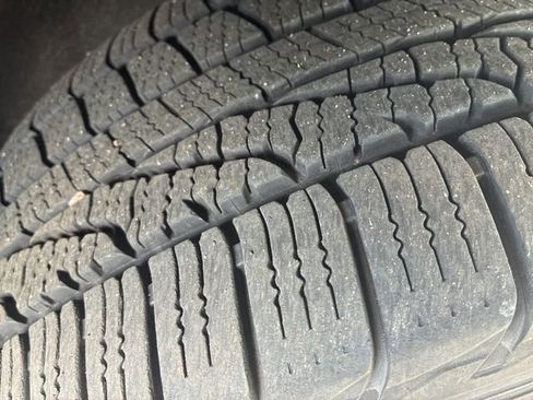 Used 2018 Toyota Highlander SE AWD/4WD image 4