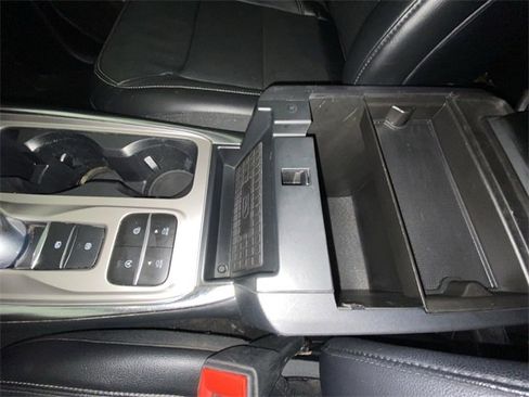 Used 2020 Ford Explorer Limited w/ Class III Trailer Tow Package image 21