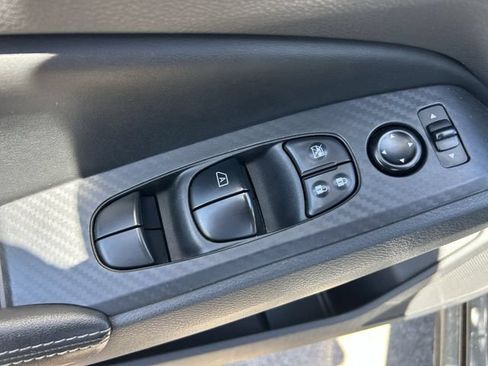 Used 2024 Nissan Altima 2.5 SV FWD image 28