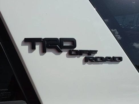Used 2024 Toyota 4Runner TRD Off-Road Premium w/ Off Road Premium Plus Package AWD/4WD image 7