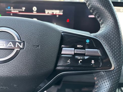 Used 2024 Nissan Ariya FWD image 17