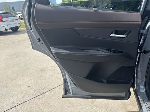 Used 2026 Nissan Murano Platinum w/ Cargo Package image 17