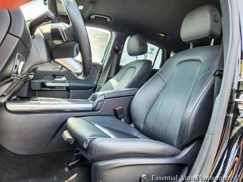 Used 2025 Mercedes-Benz GLA 250 image 7