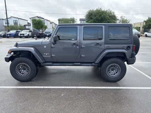 Used 2016 Jeep Wrangler Unlimited Sahara w/ Dual Top Group image 2
