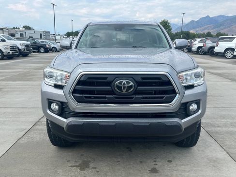 Used 2019 Toyota Tacoma SR5 image 9