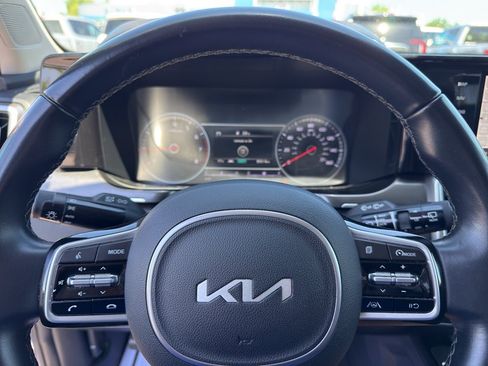 Used 2022 Kia Sorento S FWD image 21
